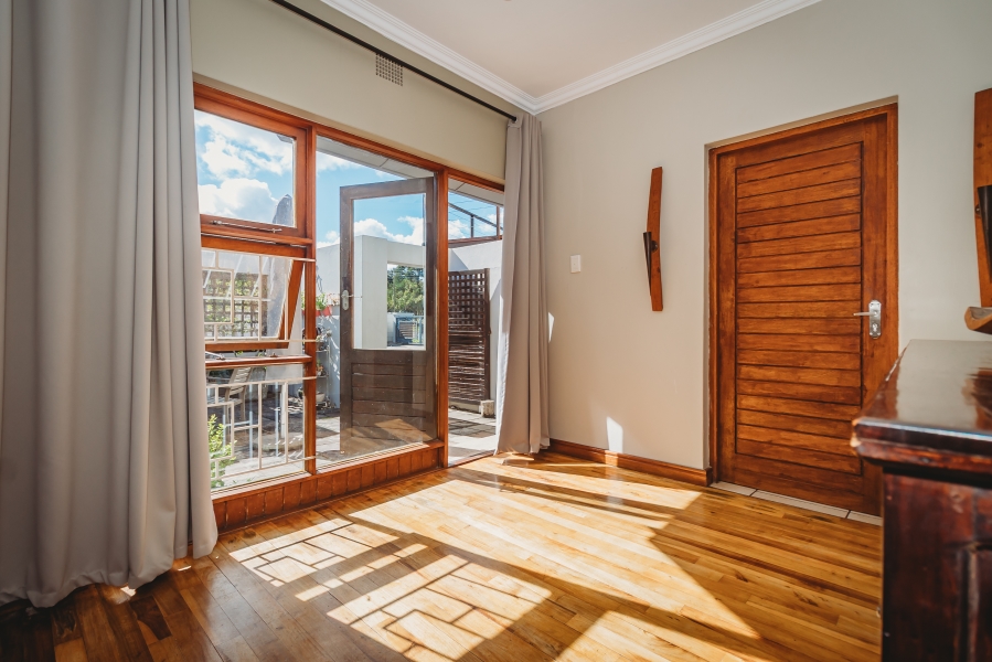 4 Bedroom Property for Sale in Heatherlands Western Cape